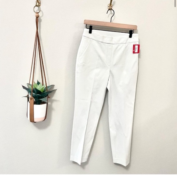 Spanx On-the-Go Ankle Slim Straight Pant Size M Classic White - Picture 2 of 2